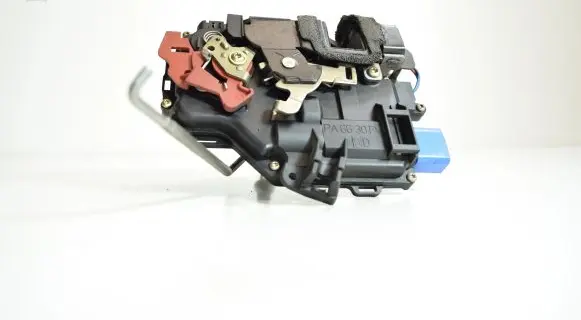 Audi A8 S8 D3 4E Front door lock 4E1837016