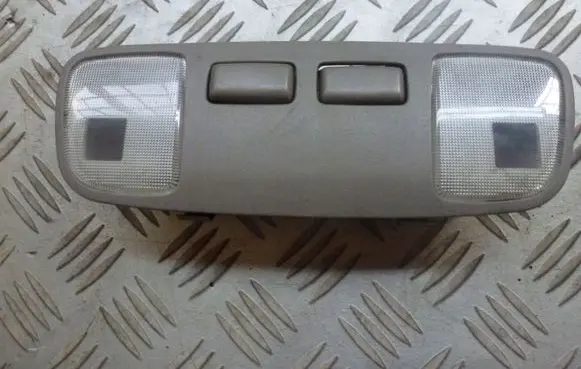 Lexus IS 200-300 Rear seat light