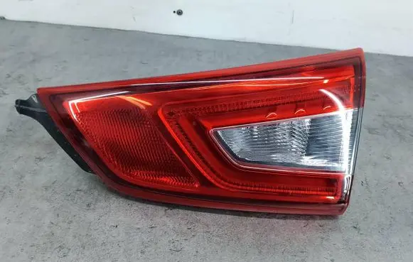 Nissan Qashqai Tailgate rear/tail lights