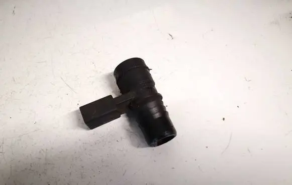 Volkswagen PASSAT B6 Engine coolant pipe/hose 1j0906391b
