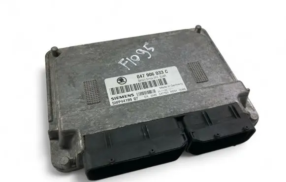 Skoda Fabia Mk1 (6Y) Engine control unit/module 047906033C