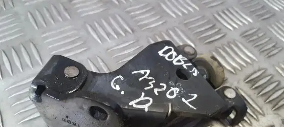 Fiat Doblo Rear door lower hinge 118DT17