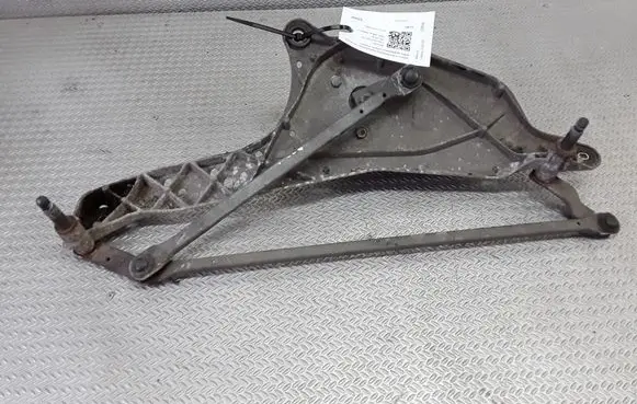 Renault Laguna II Front wiper linkage and motor 8200000525