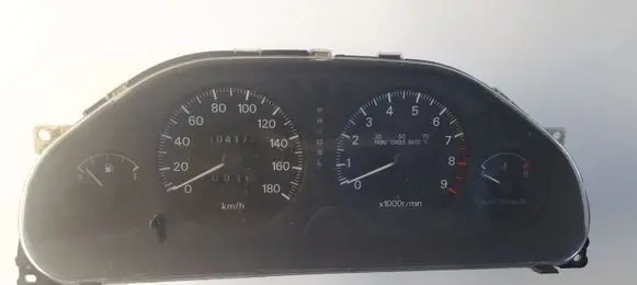Mitsubishi Galant Speedometer (instrument cluster) 1578605241 MR206626