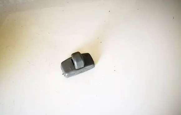 Sun visor clip/hook/bracket