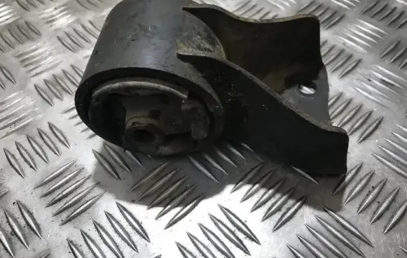 Mazda 626 Engine mount bracket ge4t39040