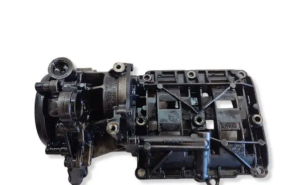 BMW X3 E83 Oil pump 7798014