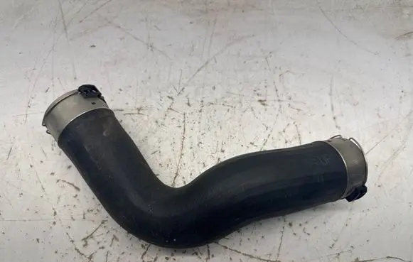 BMW 3 G20 G21 Intercooler hose/pipe 8571025