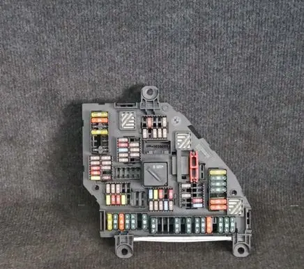 BMW 5 F10 F11 Fuse box set 9234424