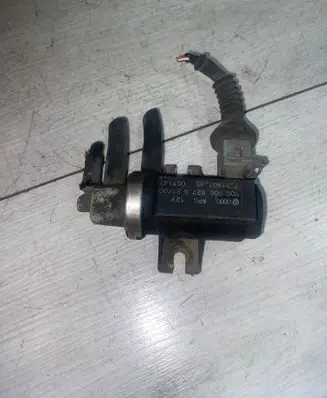 Audi A6 S6 C5 4B Turbo solenoid valve 8D0906627B 72190345 00T147