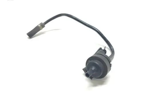 Ford Fiesta Fuel tank valve 8V219C987