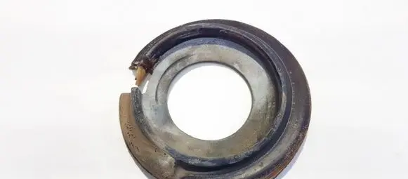 Peugeot 607 Front coil spring rubber mount 9633092380