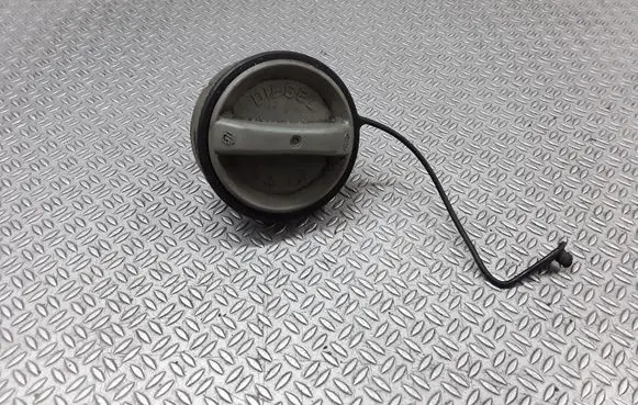 Toyota Corolla Verso E121 Fuel tank filler cap 
