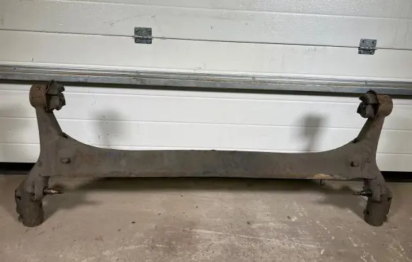 Toyota Prius (XW20) Rear axle beam 