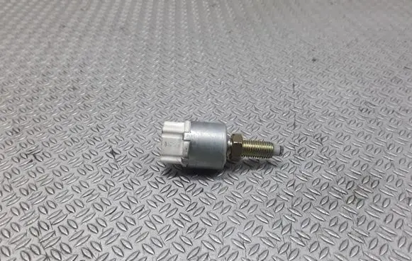 Toyota Yaris Brake pedal sensor switch