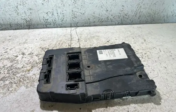 Renault Megane II Comfort/convenience module 8200309690 8200411335