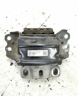 Volkswagen Touran III Engine mount bracket 5QA199555A 07032017