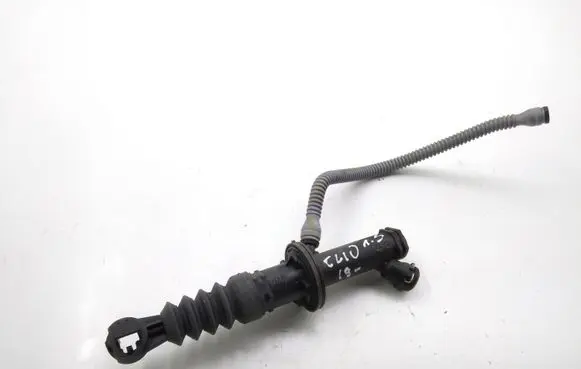 Renault Clio IV Clutch master cylinder 306105773R
