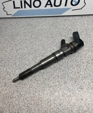 BMW 5 E60 E61 Fuel injector 0445110212 7794652