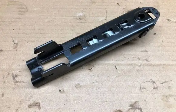 Skoda Yeti (5L) Seat belt adjustment rail 3C8857819 001532316