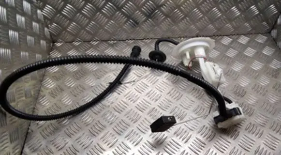 Toyota Yaris Fuel level sensor 161207
