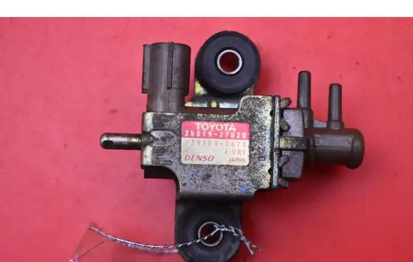 Toyota Corolla E120 E130 Vacuum valve 25819-27020
