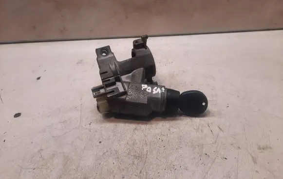 Volkswagen PASSAT B3 Ignition lock 357905851