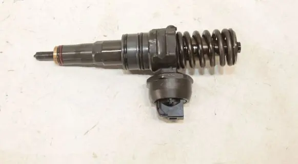 Volkswagen Caddy Fuel injector 038130073BN