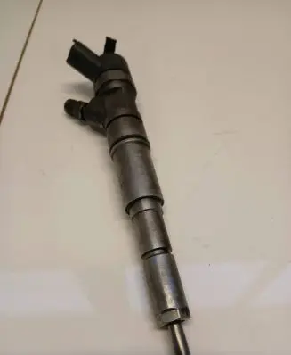 Land Rover Range Rover L322 Fuel injector 0445110047