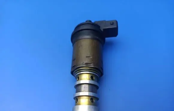BMW 7 E65 E66 Camshaft vanos timing valve 1707323 1136170732311