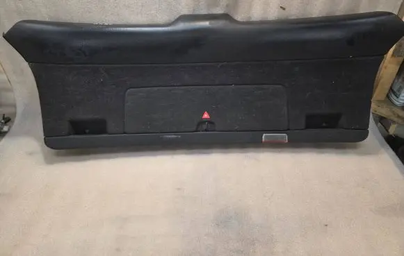 Audi A4 S4 B7 8E 8H Tailgate/boot cover trim set