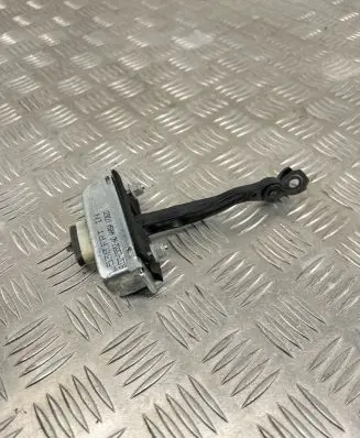 Land Rover Range Rover Evoque L538 Front door check strap stopper BJ3223552AD A8859