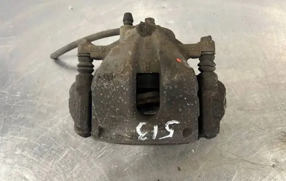 Toyota Auris 150 Front brake caliper