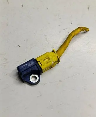Suzuki SX4 S-Cross Airbag deployment crash/impact sensor 3893061M00S4 3893061M00