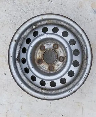 Volkswagen Golf IV R12 alloy rim 43072101