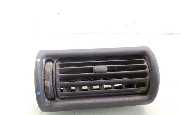 Land Rover Discovery Dash center air vent grill