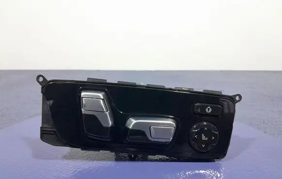 BMW X7 G07 Seat heating switch 6801484
