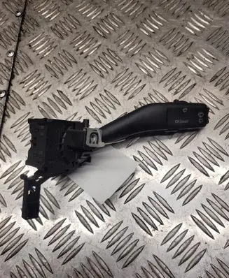 Volkswagen Golf V Wiper control stalk 1K0953519A