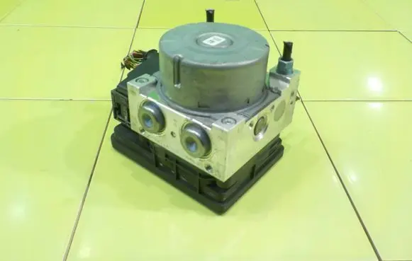 BMW 2 F22 F23 ABS Pump 6871110