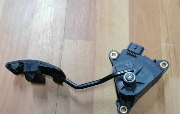 Nissan Qashqai Accelerator throttle pedal 10473 1959A10473 1959A