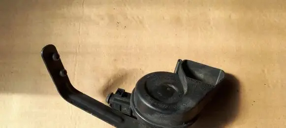 Audi A4 S4 B8 8K Horn signal 8T0951223