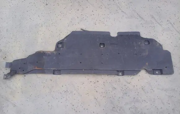 Renault Captur Center/middle under tray cover 748152187R