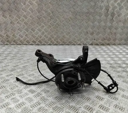 Hyundai i40 Front wheel hub 517153Z000