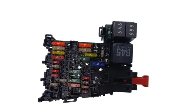 Volkswagen Golf VII Fuse module 5Q0937615C