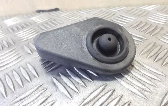 Hyundai ix35 Radiator mount bracket