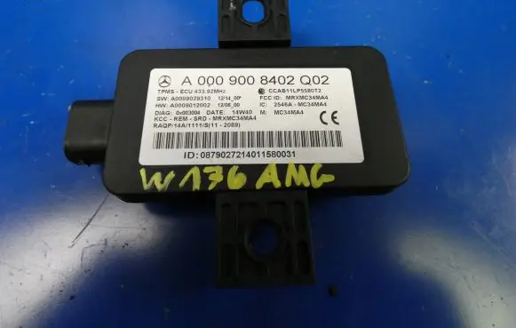 Mercedes-Benz A W176 Tire pressure sensor 