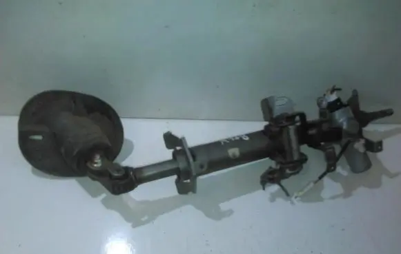 Nissan Almera N16 Steering wheel axle nenusatytas