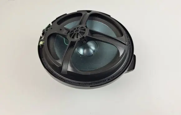 Mercedes-Benz C AMG W204 Front door speaker A2048203002
