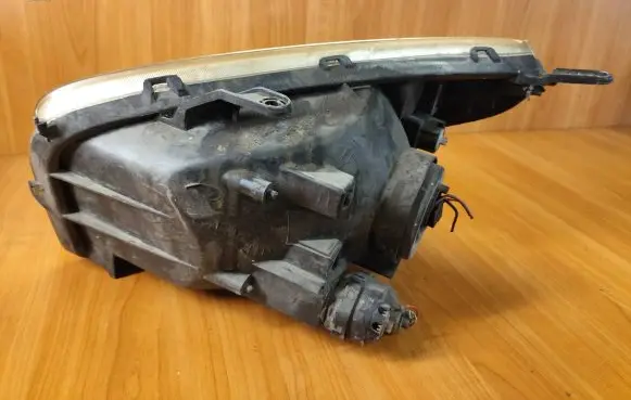 Toyota RAV 4 (XA20) Front fog light ICHIKOH4220