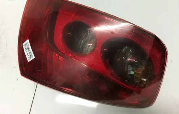 Peugeot 407 Rear/tail lights E203024